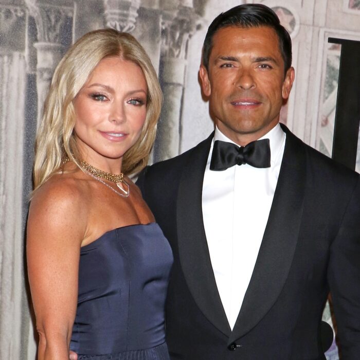 Kelly Ripa Details Her "Ludicrous" Sex Life With Husband Mark Consuelos - E! Online