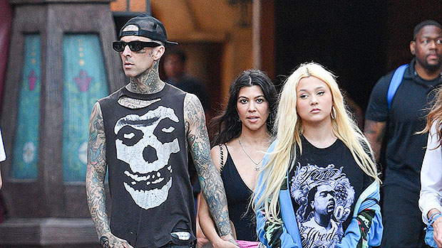 Kim Kardashian, Alabama Barker & Extra Have a good time Kourtney Kardashian & Travis Barker’s Being pregnant